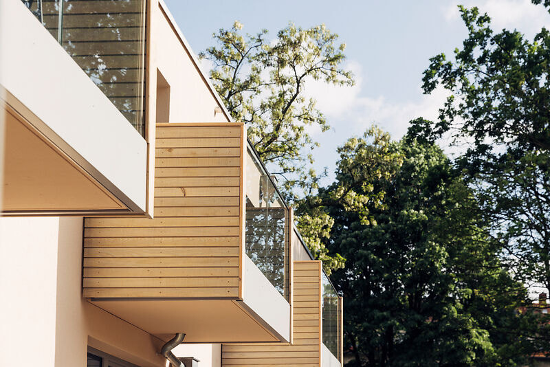 Standardzimmer mit Gartenblick